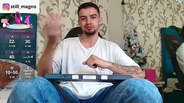 Snapshot of Michael_magno chatting on December 2025 11:03:02 AM Michael magno online show from December 2025 11:03:02 AM