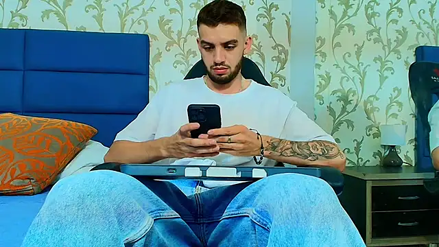 Michael magno online show from April 2026 09:31:02 PM