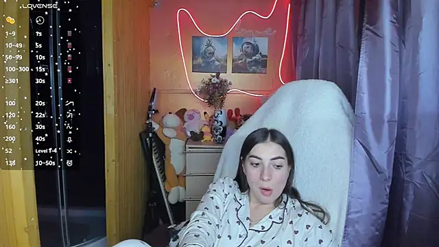 Snapshot of Fiery_Brunette_ chatting on March 2025 02:34:01 PM Fiery Brunette  online show from March 2025 02:34:01 PM