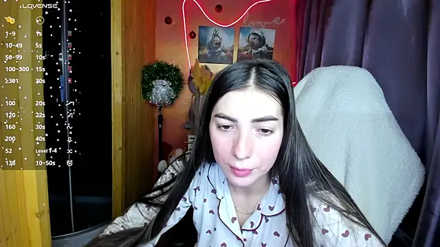 Snapshot of Fiery_Brunette_ chatting on December 2025 06:31:01 AM Fiery Brunette online show from December 2025 06:31:01 AM