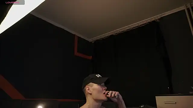 Snapshot of RODARRI chatting on January 2026 07:30:01 PM RODARRI online show from January 2026 07:30:01 PM