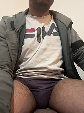 Snapshot of rhuh3991 chatting on January 2025 10:08:02 PM rhuh3991 online show from January 2025 10:08:02 PM