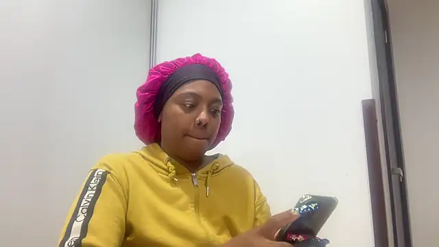 ChocolateCakeQueen online show from January 2026 05:21:01 AM