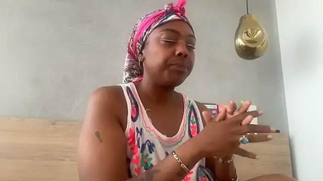 Snapshot of ChocolateCakeQueen chatting on July 2026 11:58:02 AM ChocolateCakeQueen online show from July 2026 11:58:02 AM