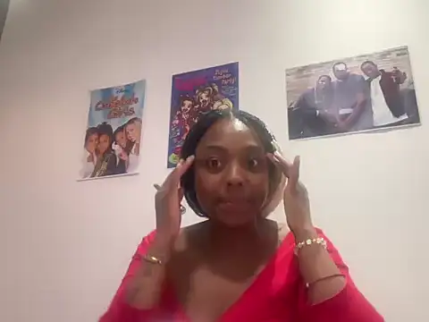 Snapshot of ChocolateCakeQueen chatting on July 2026 02:20:02 AM ChocolateCakeQueen online show from July 2026 02:20:02 AM