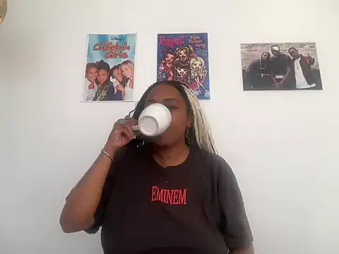 Snapshot of ChocolateCakeQueen chatting on July 2026 01:54:02 PM ChocolateCakeQueen online show from July 2026 01:54:02 PM