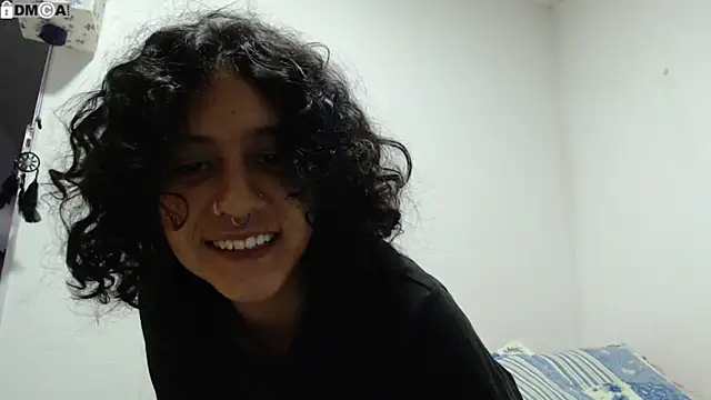 Snapshot of AlinaWoolf_ chatting on February 2026 11:03:02 PM AlinaWoolf online show from February 2026 11:03:02 PM