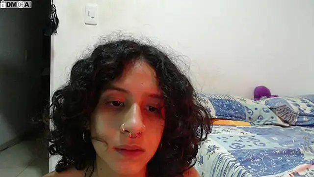 Snapshot of AlinaWoolf_ chatting on February 2026 06:26:01 AM AlinaWoolf online show from February 2026 06:26:01 AM