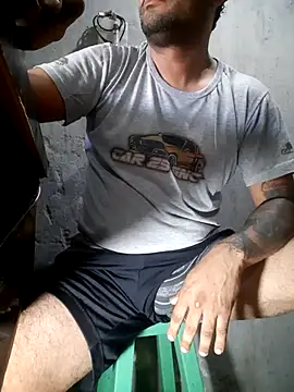 Snapshot of hecwil8 chatting on February 2026 12:27:01 PM hecwil8 online show from February 2026 12:27:01 PM