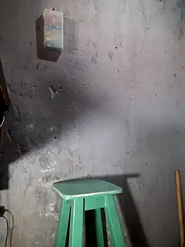 Snapshot of hecwil8 chatting on February 2026 01:45:01 PM hecwil8 online show from February 2026 01:45:01 PM