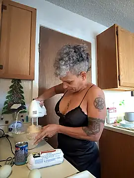 CeceilaMoon online show from January 2026 04:53:01 PM