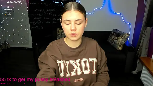 Snapshot of IsabellaBler chatting on November 2025 12:37:02 PM IsabellaBler online show from November 2025 12:37:02 PM