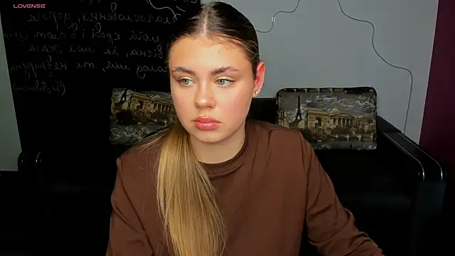 Snapshot of IsabellaBler chatting on November 2025 01:11:01 PM IsabellaBler online show from November 2025 01:11:01 PM