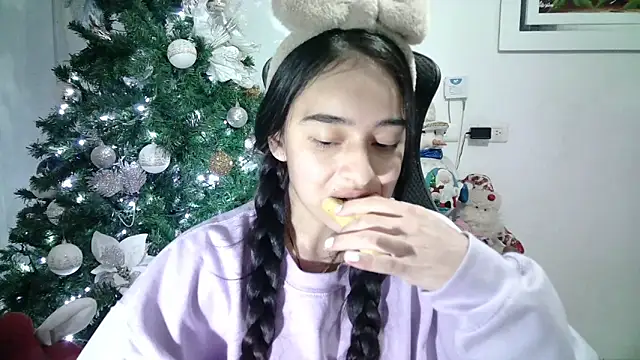 Snapshot of aineangeel chatting on December 2024 03:37:02 AM aineangeel online show from December 2024 03:37:02 AM