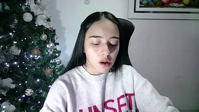 Snapshot of aineangeel chatting on December 2024 12:26:01 AM aineangeel online show from December 2024 12:26:01 AM