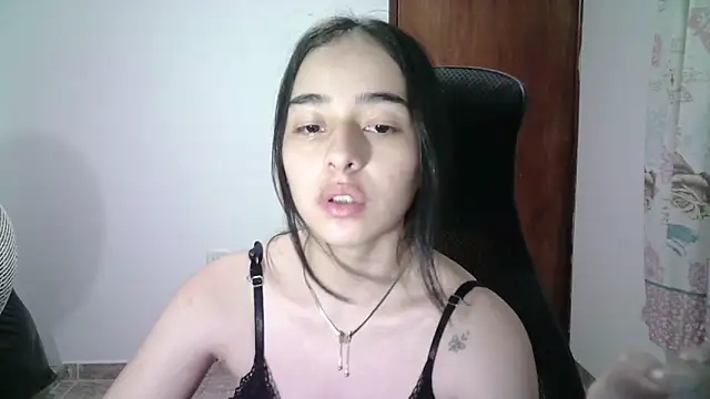 Snapshot of aineangeel chatting on March 2025 04:41:01 AM aineangeel online show from March 2025 04:41:01 AM