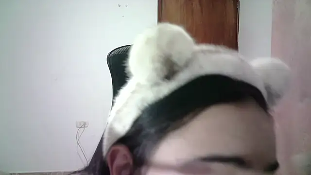 Snapshot of aineangeel chatting on September 2025 01:38:02 AM aineangeel online show from September 2025 01:38:02 AM