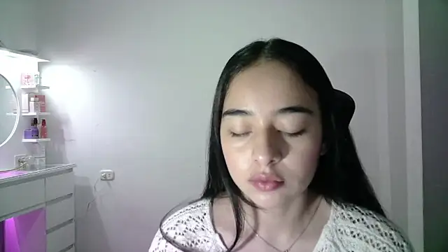 Snapshot of aineangeel chatting on November 2025 01:39:02 AM aineangeel online show from November 2025 01:39:02 AM