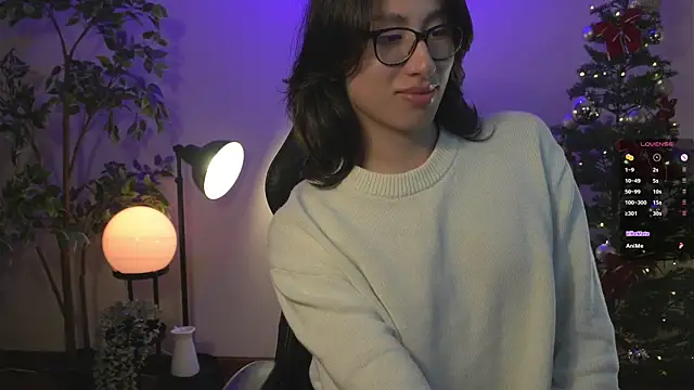 Snapshot of SrLuis18 chatting on December 2024 10:44:02 AM SrLuis18 online show from December 2024 10:44:02 AM