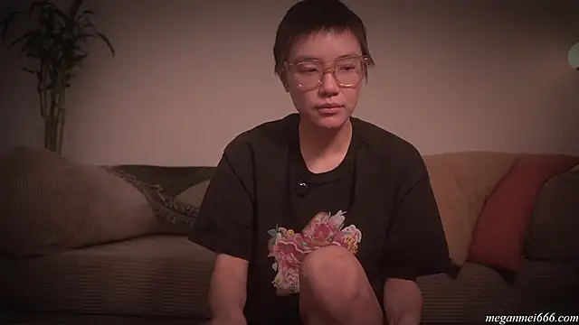 Snapshot of meganmei666 chatting on February 2026 03:04:01 AM meganmei666 online show from February 2026 03:04:01 AM