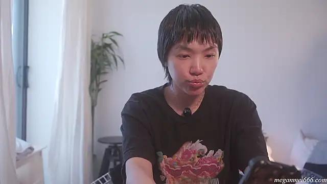Snapshot of meganmei666 chatting on May 2026 06:14:02 PM meganmei666 online show from May 2026 06:14:02 PM