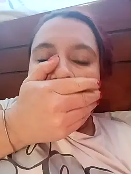 Snapshot of MarthinaBaker chatting on November 2025 07:46:02 PM MarthinaBaker online show from November 2025 07:46:02 PM