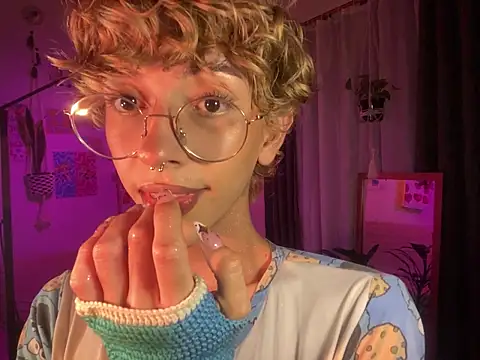 Snapshot of lyamthommpson chatting on February 2026 03:51:02 AM lyamthommpson online show from February 2026 03:51:02 AM