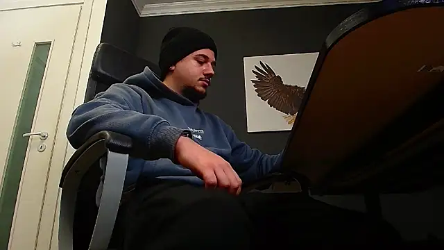 Snapshot of JoshKnights chatting on January 2025 05:48:01 AM JoshKnights online show from January 2025 05:48:01 AM