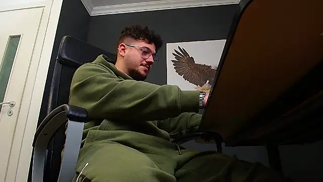 Snapshot of JoshKnights chatting on February 2025 09:30:01 AM JoshKnights online show from February 2025 09:30:01 AM