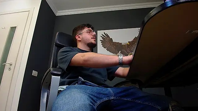 Snapshot of JoshKnights chatting on February 2025 09:20:02 AM JoshKnights online show from February 2025 09:20:02 AM