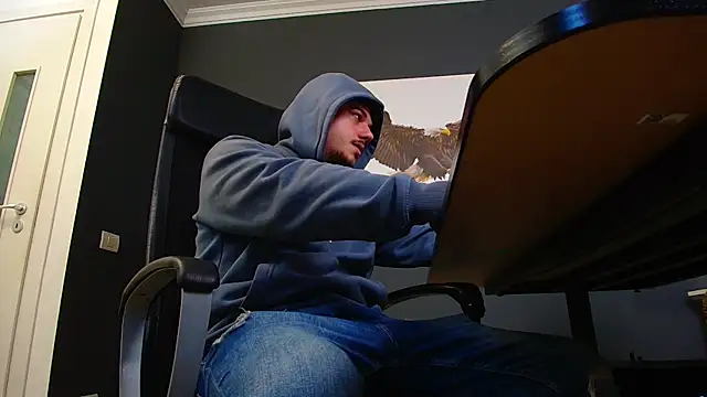 Snapshot of JoshKnights chatting on March 2025 05:14:02 AM JoshKnights online show from March 2025 05:14:02 AM