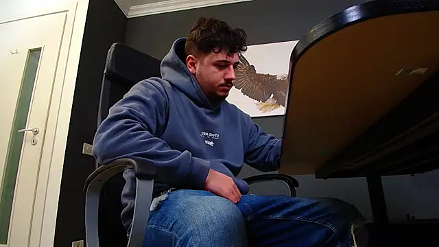 Snapshot of JoshKnights chatting on March 2025 05:46:02 AM JoshKnights online show from March 2025 05:46:02 AM