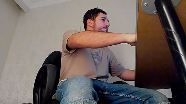 Snapshot of JoshKnights chatting on November 2025 06:12:01 AM JoshKnights online show from November 2025 06:12:01 AM