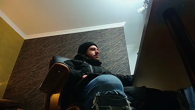 Snapshot of JoshKnights chatting on November 2025 05:43:01 AM JoshKnights online show from November 2025 05:43:01 AM