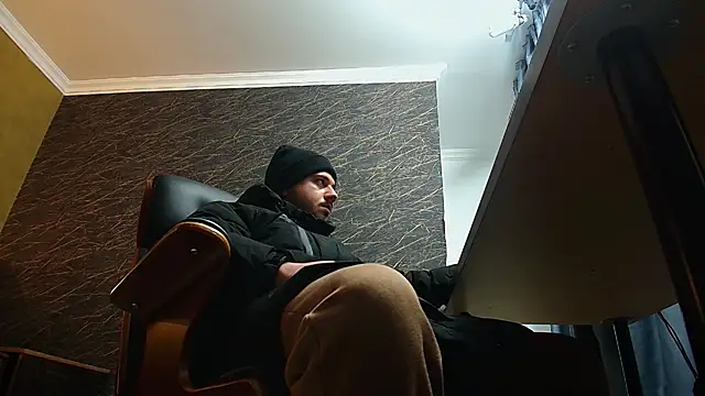 Snapshot of JoshKnights chatting on December 2025 06:06:01 AM JoshKnights online show from December 2025 06:06:01 AM