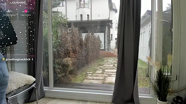 Selena Reeves online show from March 2025 07:32:02 AM