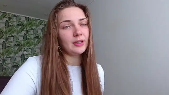 Olivia shine online show from March 2026 05:26:02 AM