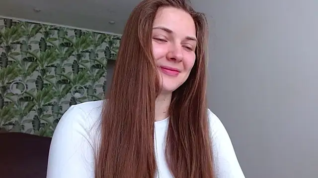 Olivia shine online show from March 2026 05:21:02 AM