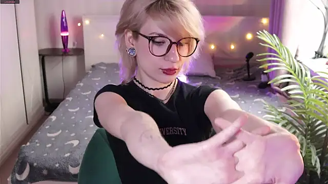  Moonlight t online show from April 2026 09:18:01 AM