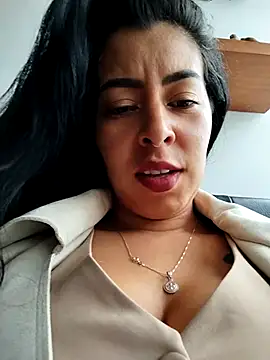 Emily Wane online show from October 2025 04:41:02 PM