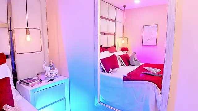 elizavenus online show from February 2026 12:48:02 PM