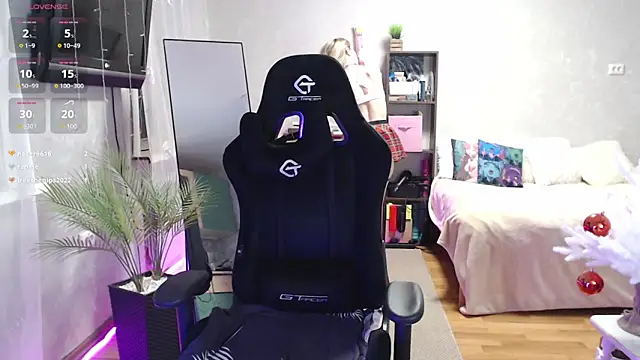 Little Soph online show from December 2024 12:07:02 AM