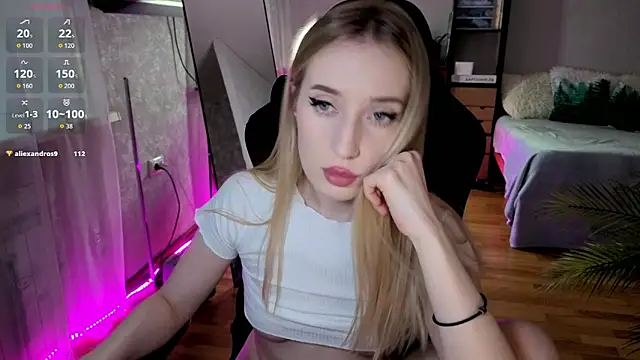 Little Soph online show from June 2026 02:53:01 AM
