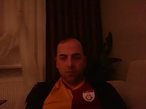 Snapshot of Yldrmm_9553 chatting on May 2026 09:19:01 PM Yldrmm 9553 online show from May 2026 09:19:01 PM