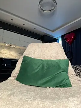  Monic  online show from March 2026 12:42:02 PM