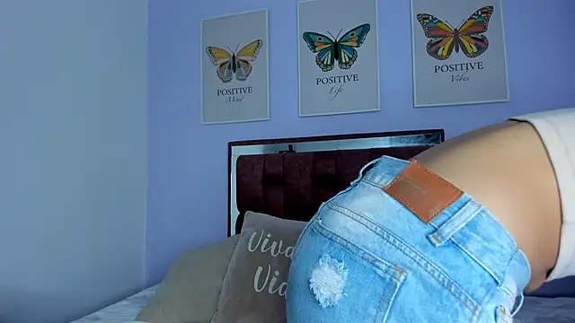 Snapshot of amysc chatting on January 2025 01:04:02 PM amysc online show from January 2025 01:04:02 PM