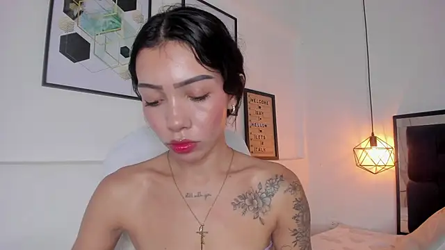 Snapshot of amysc chatting on October 2025 01:43:02 PM amysc online show from October 2025 01:43:02 PM