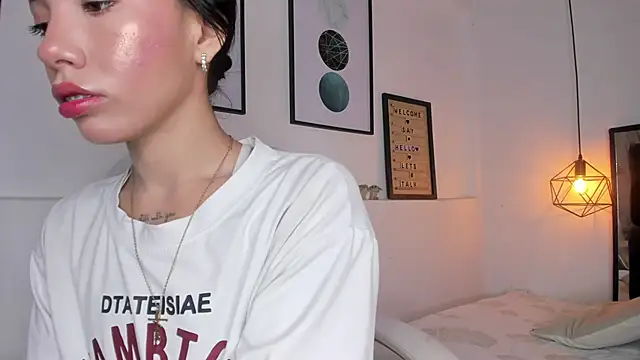 Snapshot of amysc chatting on December 2025 01:42:01 PM amysc online show from December 2025 01:42:01 PM