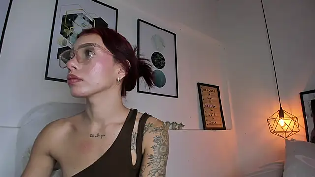 Snapshot of amysc chatting on April 2026 12:06:01 PM amysc online show from April 2026 12:06:01 PM