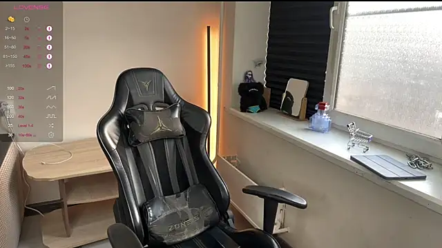 carthylovvve online show from April 2026 03:18:02 AM